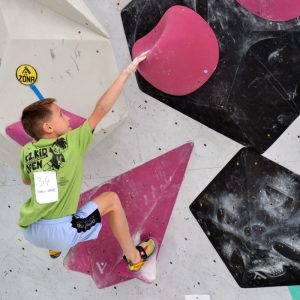 k2-kid-lezecka-stena-24